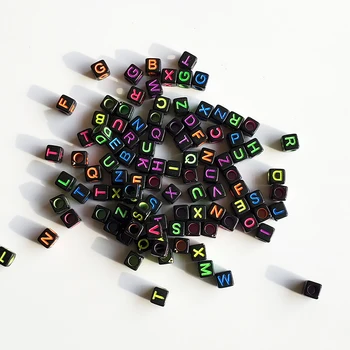 Amestecat 26 Colorate Scrisoare Margele Acrilice Plat Alfabetul Cub Negru, Liber De Distanțare Pentru A Face Bijuterii Handmade, Diy Brățară Colier