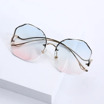 Moda Ceai Gradient de ochelari de Soare pentru Femei Apa de Ocean Taie Împodobite Lentile de Metal Curbat Temple Ochelari de Soare Femei UV400 2021
