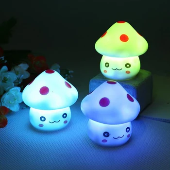 Noi Drăguț 6cm Culoare Schimbare LED-uri de Ciuperci Lampa cu Lumini de Partid Mini Moale Copil de Dormit Veioza Noutate Luminos Jucarie Cadou
