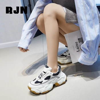 RJN 2021 Primăvară Nouă Femei Adidași Modă Și Confortabil Fund Gros Respirabil Ochiurilor Doamnelor Pantofi în aer liber Pantofi Casual RO593