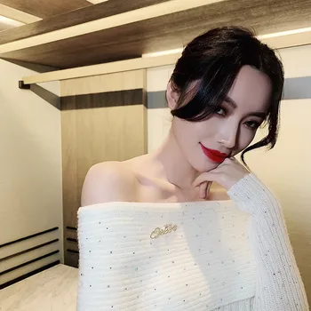 Design Creativ Scrisoare Regina Broșă De Aur Pentru Femeia Coreea Moda Bijuterii Partid Rochie De Seara, Costum De Mic Pin Anti Lumină Buton