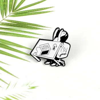 Desene animate distractiv fată de ridicare masa de calculator obosit de muncă email brosa aliaj insigna haine de cowboy sac de pin drăguț accesorii bijuterii